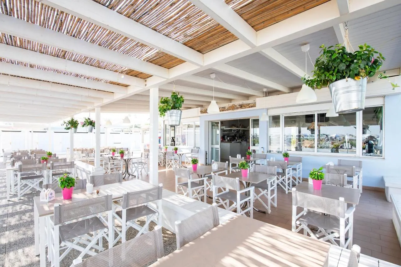 Hotel Atlantica Cesenatico 3*,  İtalya
